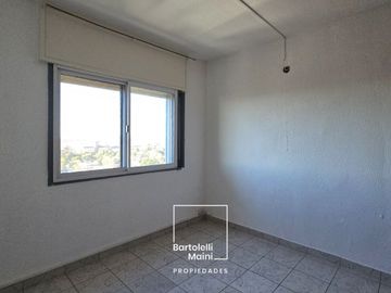 VENTA | Depto 4 Dormitorios + Cochera con Vista al Río | Cochabamba 45