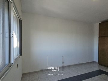 VENTA | Depto 4 Dormitorios + Cochera con Vista al Río | Cochabamba 45