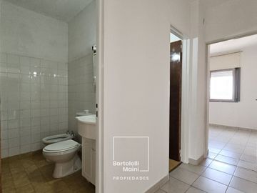 VENTA | Depto 4 Dormitorios + Cochera con Vista al Río | Cochabamba 45