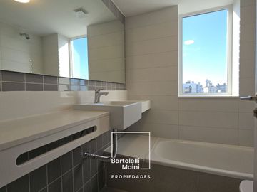 VENTA | Piso Exclusivo 2 Dormitorios + Comodín | San Juan 2487