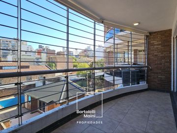 DEPARTAMENTO EN VENTA | 4 Dormitorios + 3 Cocheras + Amenities  |  Chacabuco 1444