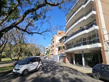 DEPARTAMENTO EN VENTA | 4 Dormitorios + 3 Cocheras + Amenities  |  Chacabuco 1444