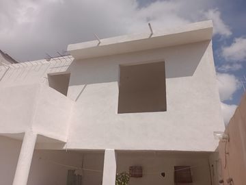 Casa en Venta en La Pradera, con TERRENO EXEDENTE