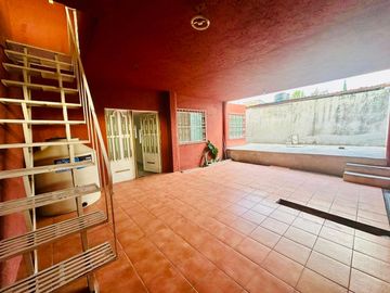 Casa en Venta en Villa Albertina $1,800,000