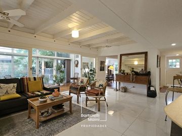 VENTA | Casa 4 Dormitorios | B° Cerrado Green Village – Juan José Paso 8745, Fisherton