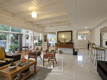 VENTA | Casa 4 Dormitorios | B° Cerrado Green Village – Juan José Paso 8745, Fisherton