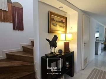 VENTA | Casa 4 Dormitorios | B° Cerrado Green Village – Juan José Paso 8745, Fisherton