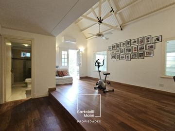 VENTA | Casa 4 Dormitorios | B° Cerrado Green Village – Juan José Paso 8745, Fisherton