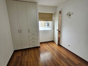 Barranco Limite Miraflores - Surco: Venta de Departamento At 45 m² + Deposito