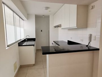 Barranco Limite Miraflores - Surco: Venta de Departamento At 45 m² + Deposito