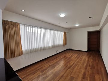 Barranco Limite Miraflores - Surco: Venta de Departamento At 45 m² + Deposito