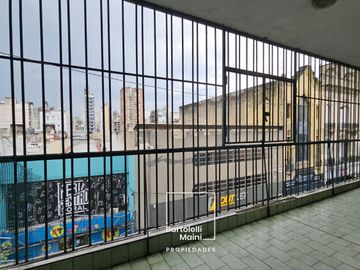 VENTA | 3 DORMITORIOS + DEPENDENCIAS DE SERVICIO | Sarmiento 958,