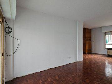 VENTA | 3 DORMITORIOS + DEPENDENCIAS DE SERVICIO | Sarmiento 958,