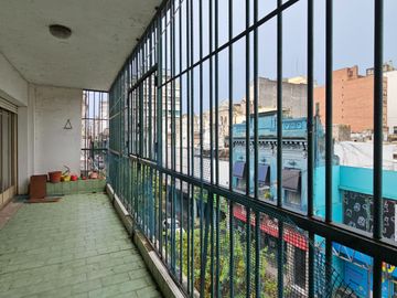 VENTA | 3 DORMITORIOS + DEPENDENCIAS DE SERVICIO | Sarmiento 958,