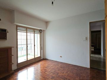 VENTA | 3 DORMITORIOS + DEPENDENCIAS DE SERVICIO | Sarmiento 958,