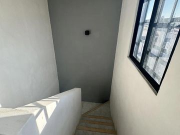 Casa Remodelada en Venta en esquina en Fco de Montejo Frente a Colegio