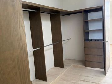 Casa en Venta con Habitación en Planta Baja en Privada en Temozón Norte