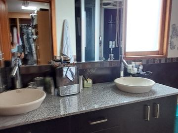 Venta de Hermosa Casa en Urbanización Nayon