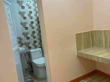 FOR SALE | 2 Storey Residential + 3 Studio Type in 2nd floor, in Brgy. Pagkilatan, Batangas City