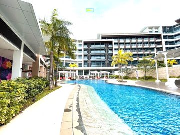 STUDIO DELUXE TWIN UNIT FOR SALE AT SAVOY HOTEL BORACAY