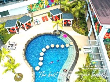 STUDIO DELUXE TWIN UNIT FOR SALE AT SAVOY HOTEL BORACAY