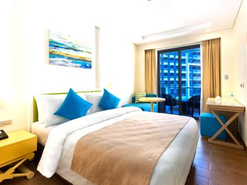 STUDIO DELUXE TWIN UNIT FOR SALE AT SAVOY HOTEL BORACAY