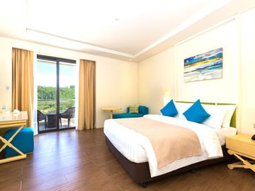 STUDIO DELUXE TWIN UNIT FOR SALE AT SAVOY HOTEL BORACAY