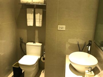 STUDIO DELUXE TWIN UNIT FOR SALE AT SAVOY HOTEL BORACAY