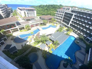 STUDIO DELUXE TWIN UNIT FOR SALE AT SAVOY HOTEL BORACAY