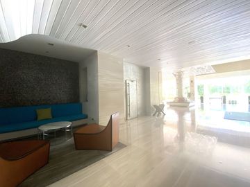 STUDIO DELUXE TWIN UNIT FOR SALE AT SAVOY HOTEL BORACAY
