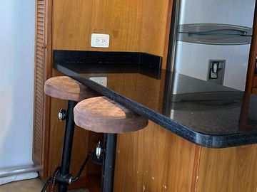 SE VENDE!! Oportunidad apartamento amoblado en el laguito, para generar rentas turisticas.
