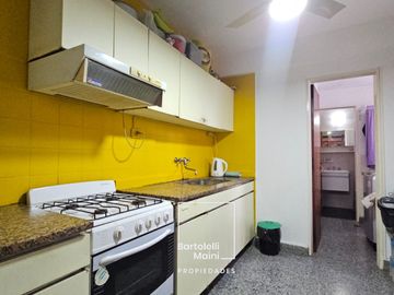 VENTA | RIOJA 742 | Depto 3 dormitorios + cochera opcional
