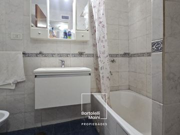 VENTA | RIOJA 742 | Depto 3 dormitorios + cochera opcional