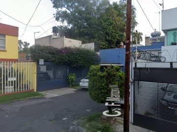 Venta de Casa en Calle F, Col. Educación, Coyoacán. Cdmx.