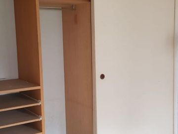 NUEVO VALOR !!! CASA EN P.H, PLANTA BAJA CON PARQUE Y COCHERA. 120 M2 CUBIERTOS