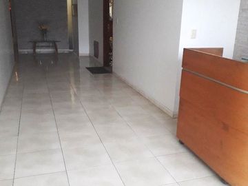 EN VENTA FUNCIONAL DPTO FLAT  PRIMER PISO EN LINCE LIMITE CON SAN ISIDRO