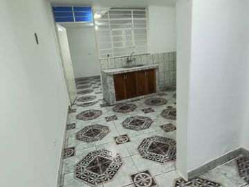 VENTA DE CASITA EN LA PERLA CALLAO a un paso de SAN MIGUEL…