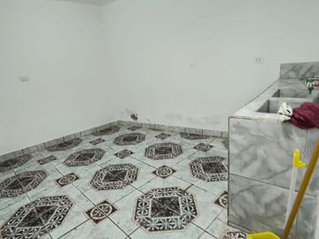 VENTA DE CASITA EN LA PERLA CALLAO a un paso de SAN MIGUEL…