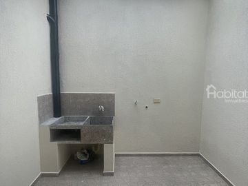 VILLA DEL VIENTO ESQUINERA CON AMPLIACIÓN