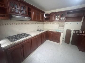 VILLA DEL VIENTO ESQUINERA CON AMPLIACIÓN