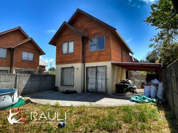 Se VENDE excelente casa de 2 pisos en sector de Bosque Sur, Valdivia