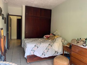 VENDO CASA EN LA 2DA SECCION DE SIGLO XXI