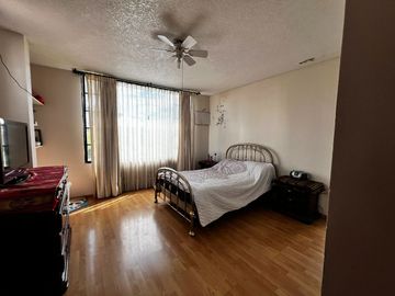 VENTA CASA EN CUMBAYA
