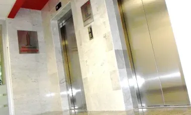 Oficina en renta con Excelente Ubicación en Zona Dorada de Irapuato, 302-305