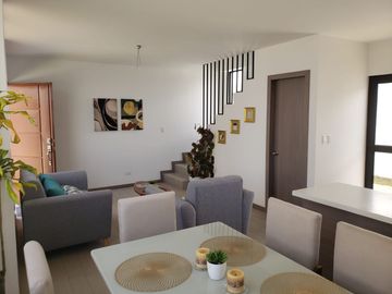 Casas de venta en Sangolquí de 3 dormitorios, Quito - Ecuador