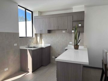 Casas de venta en Sangolquí de 3 dormitorios, Quito - Ecuador