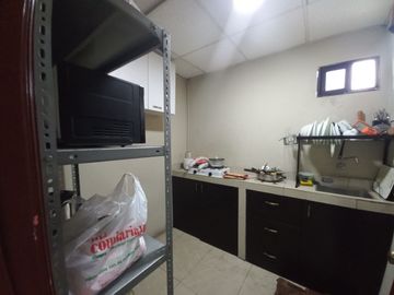 Venta de edificio en Urdesa Central Guayaquil, Ecuador.