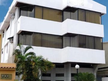 Venta de edificio en Urdesa Central Guayaquil, Ecuador.