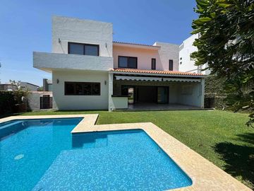 Casa en Renta anual en Paraíso Country Club a 10 minutos de Cuernavaca