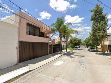 VENTA DE CASA AGUASCALIENTES JARDINES DE LA CONCEPCION